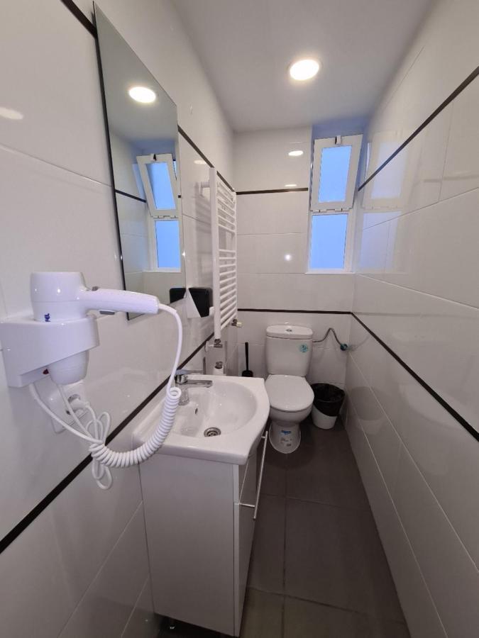 M-A Rooms Star Hostal Madrid Eksteriør bilde